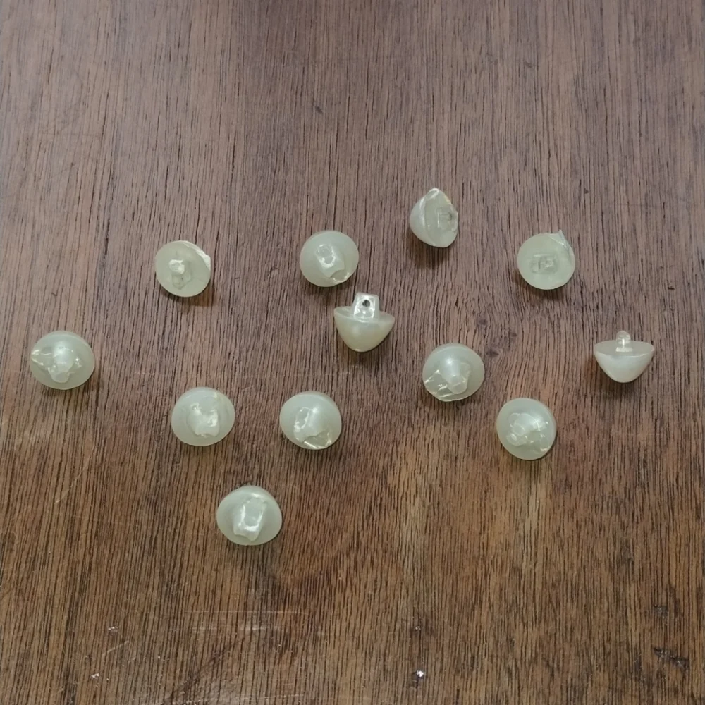 Off White Buttons